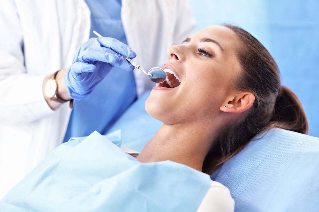 Jak często chodzić na kontrolę do dentysty?